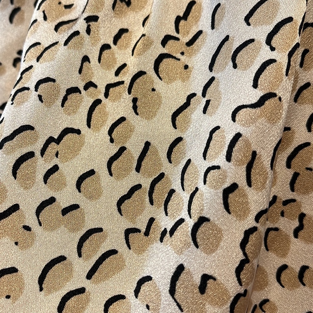 Express Wrap Blouse - Picture 5 of 5